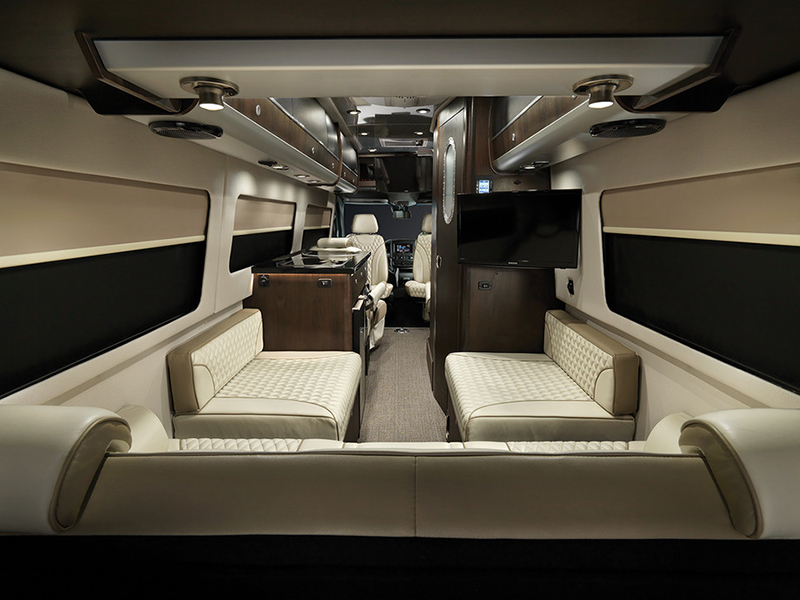 Airstream تكشف عن منزلها الفاخر الجديد